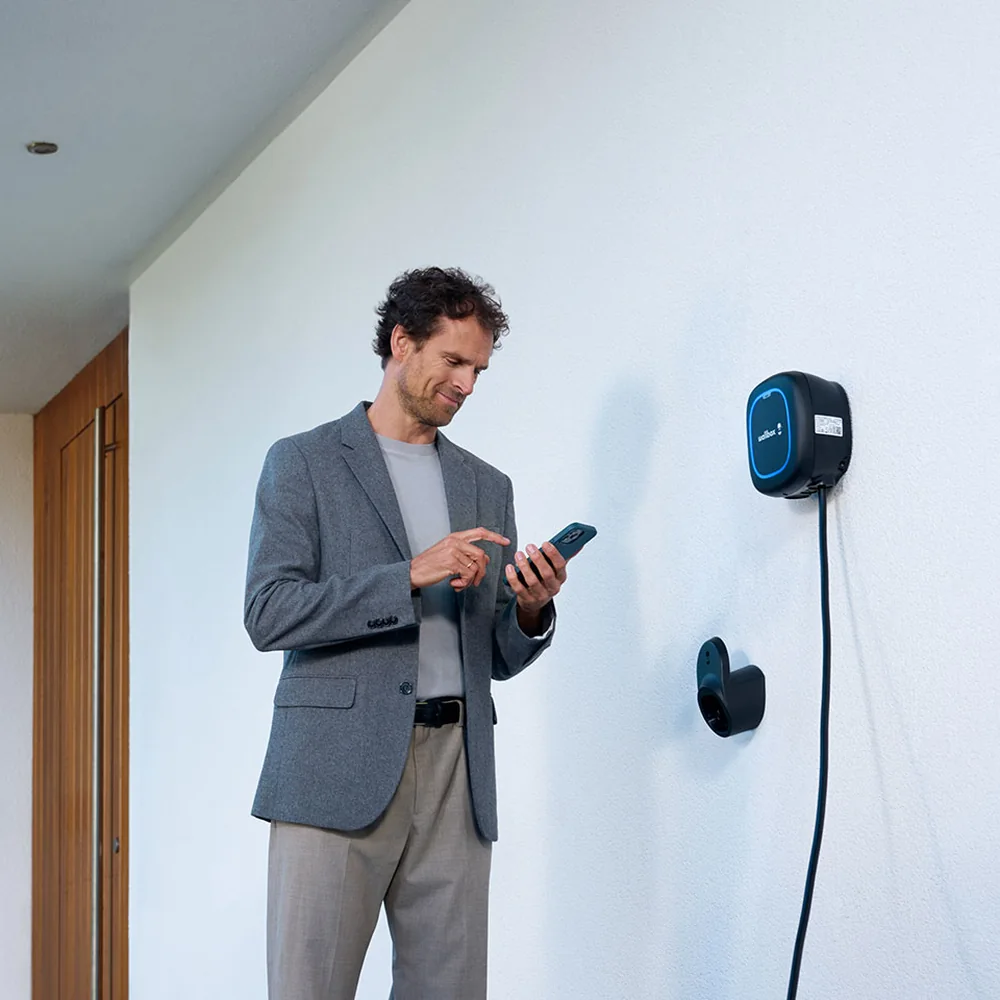 Wallbox Pulsar Plus 7,4 kW 电动汽车充电桩 — 视图 2